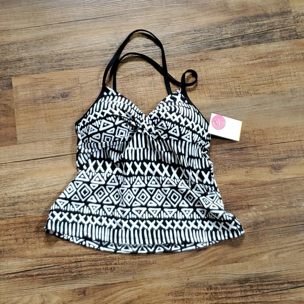 Junior Tank bikini swimsuit top size S NWT